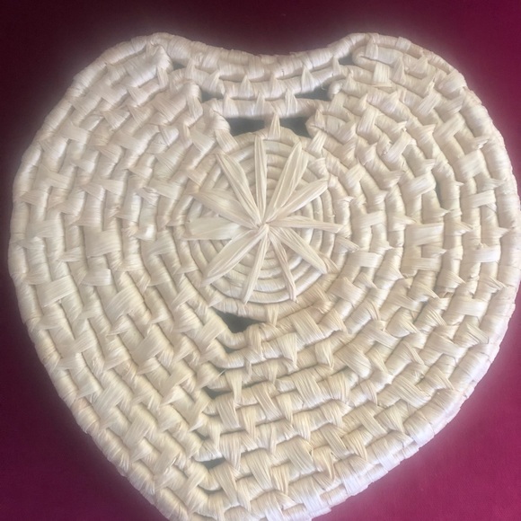 Heart-shaped Baskets - Picture 5 of 8